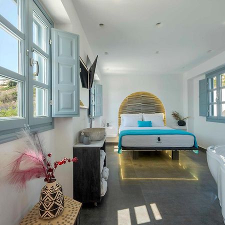 BlackStone Luxury Suites Emporio  Extérieur photo
