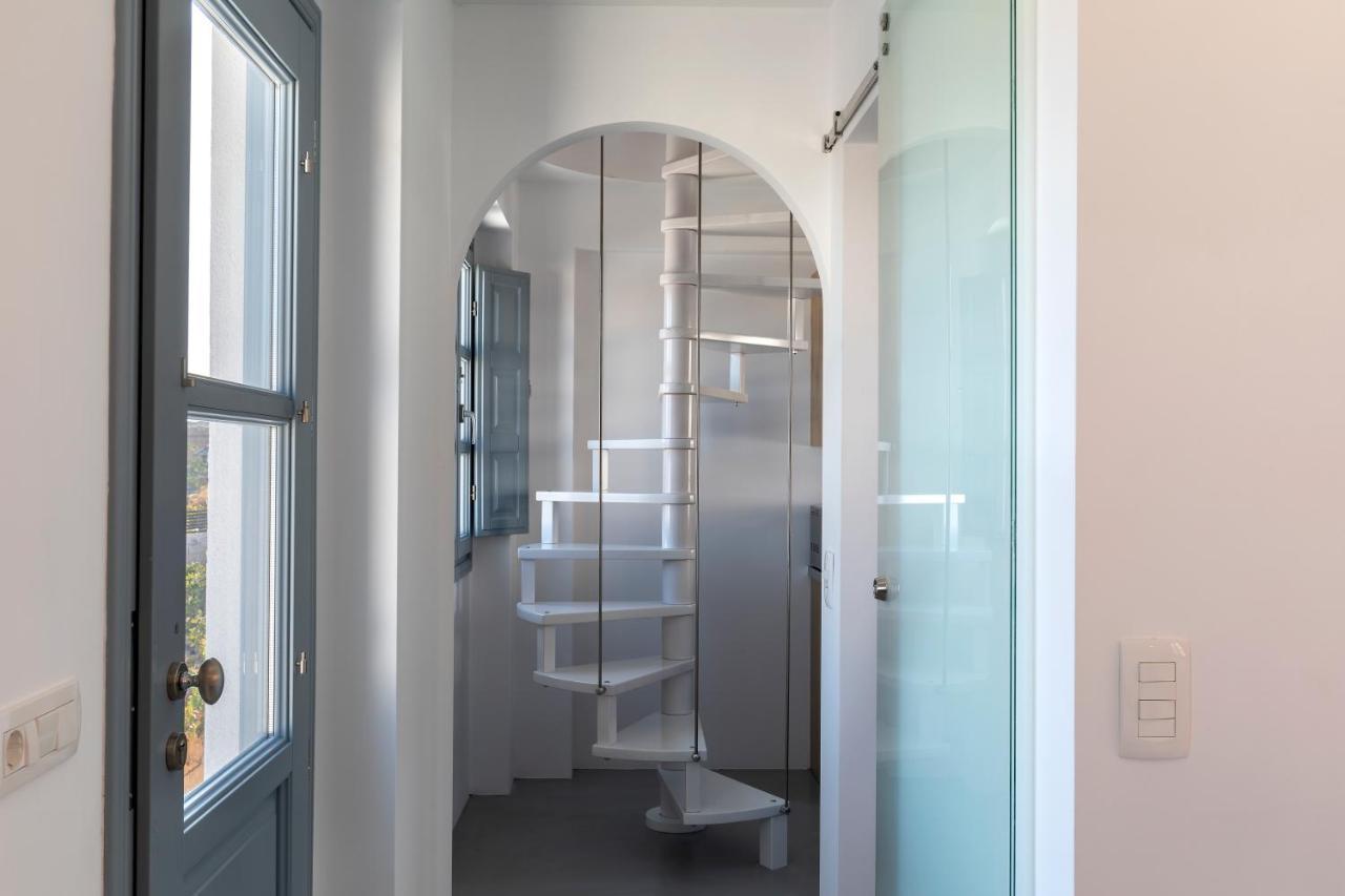 BlackStone Luxury Suites Emporio  Extérieur photo