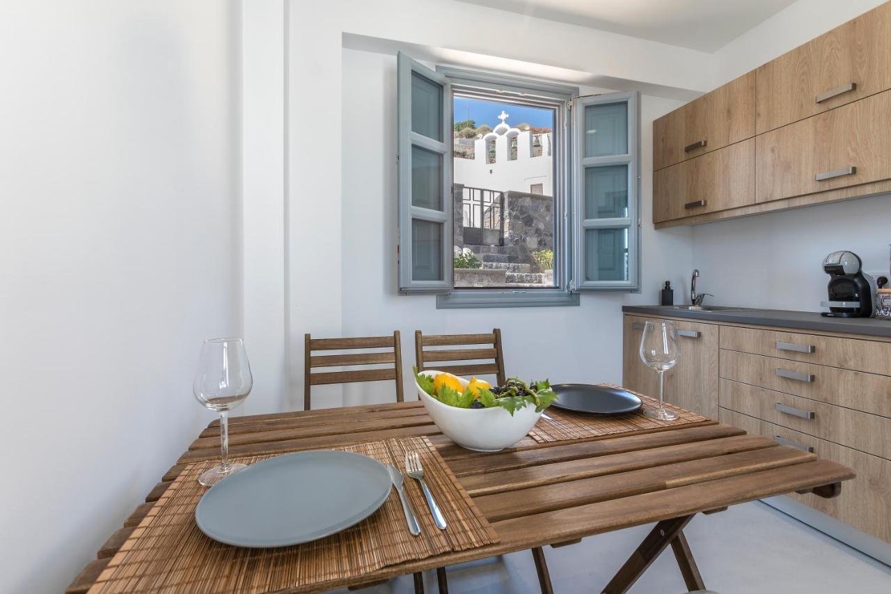 BlackStone Luxury Suites Emporio  Extérieur photo