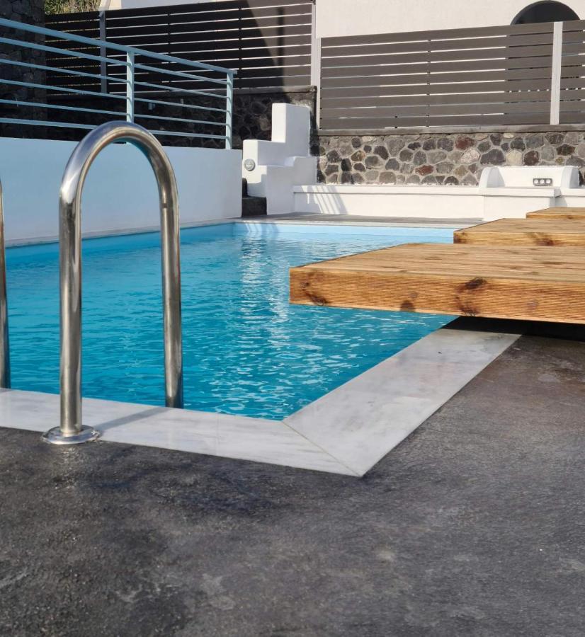BlackStone Luxury Suites Emporio  Extérieur photo