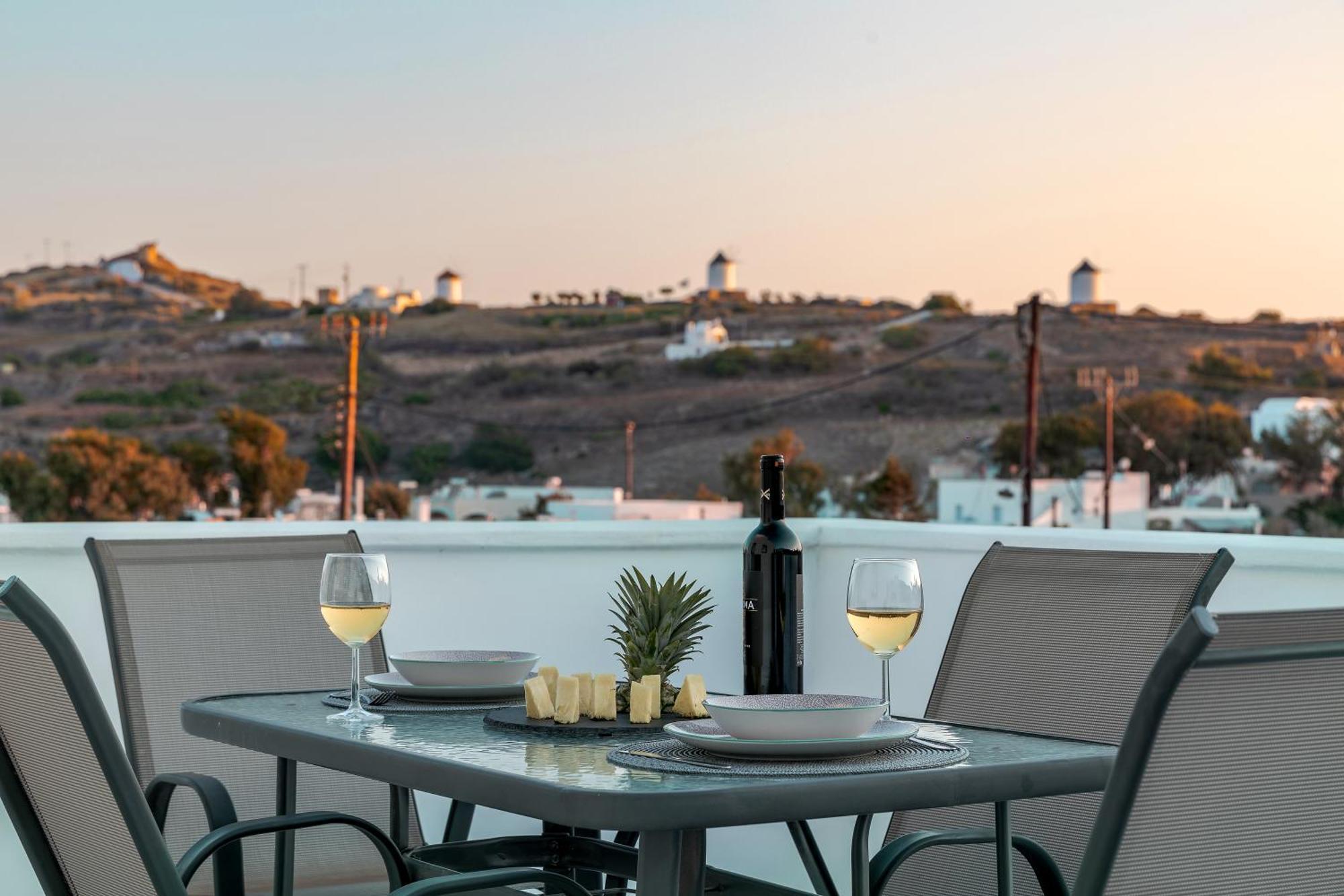 BlackStone Luxury Suites Emporio  Extérieur photo