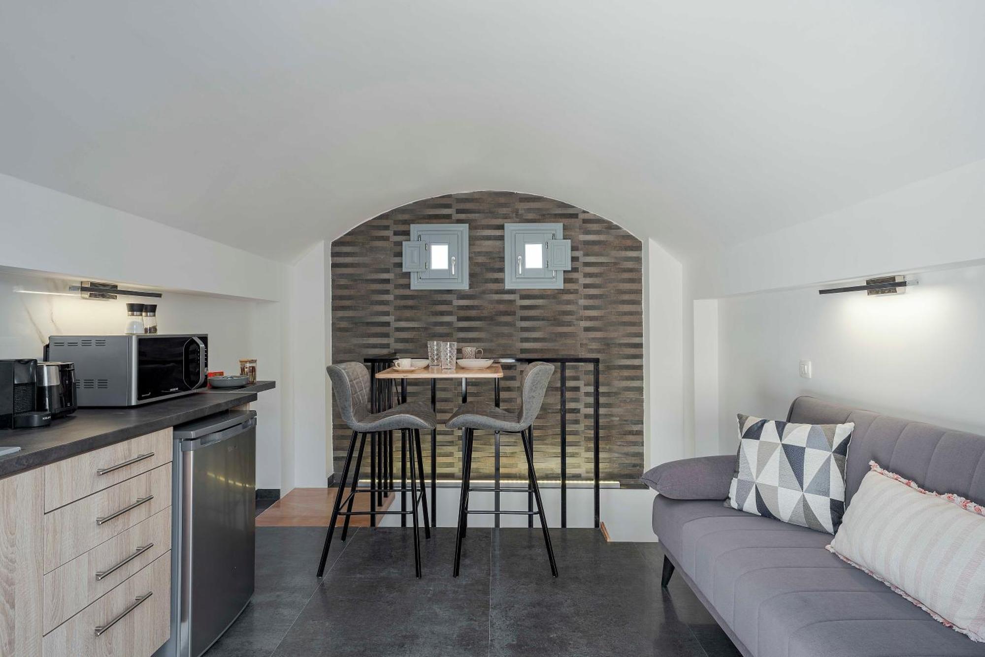 BlackStone Luxury Suites Emporio  Extérieur photo