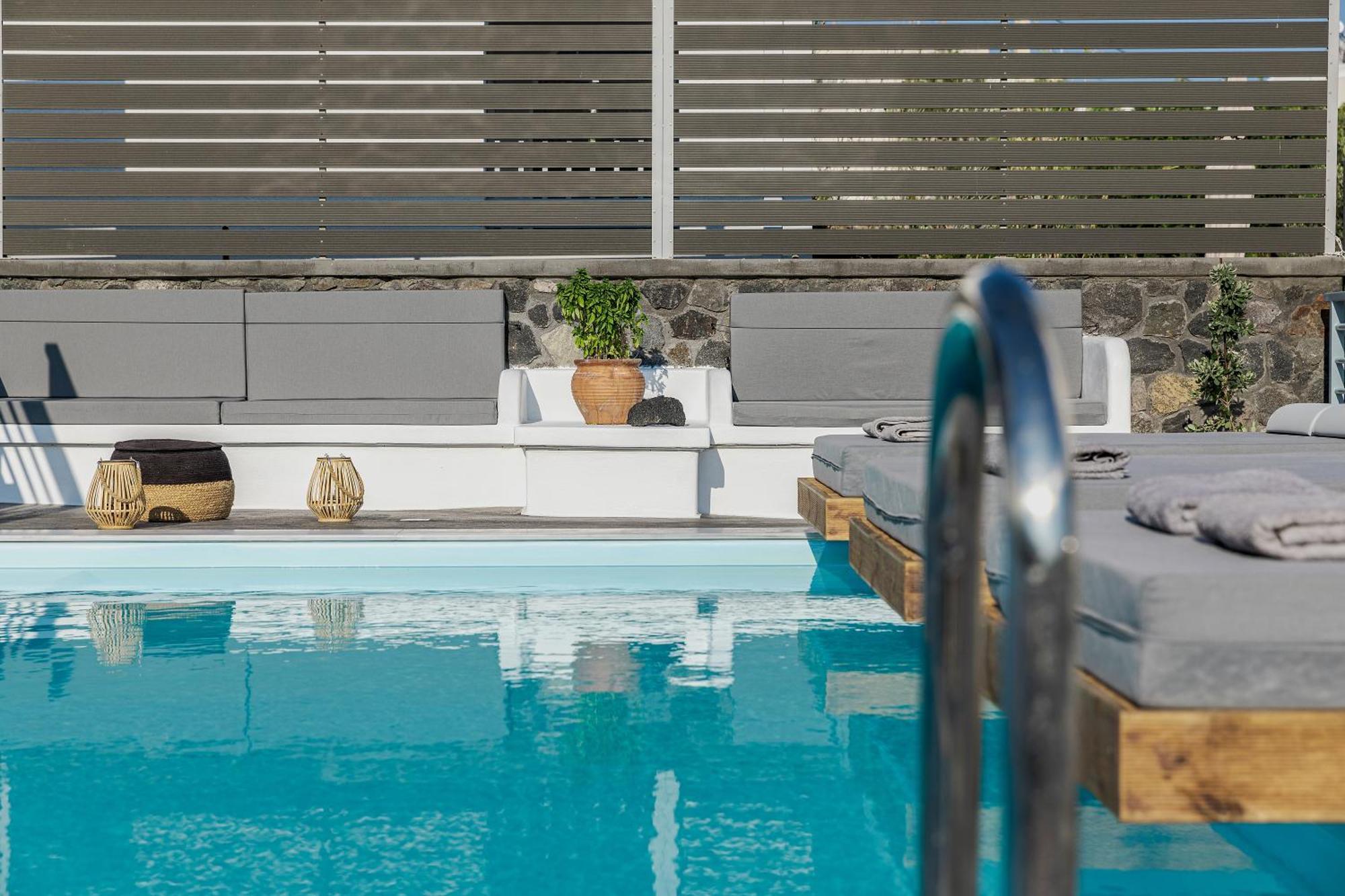 BlackStone Luxury Suites Emporio  Extérieur photo