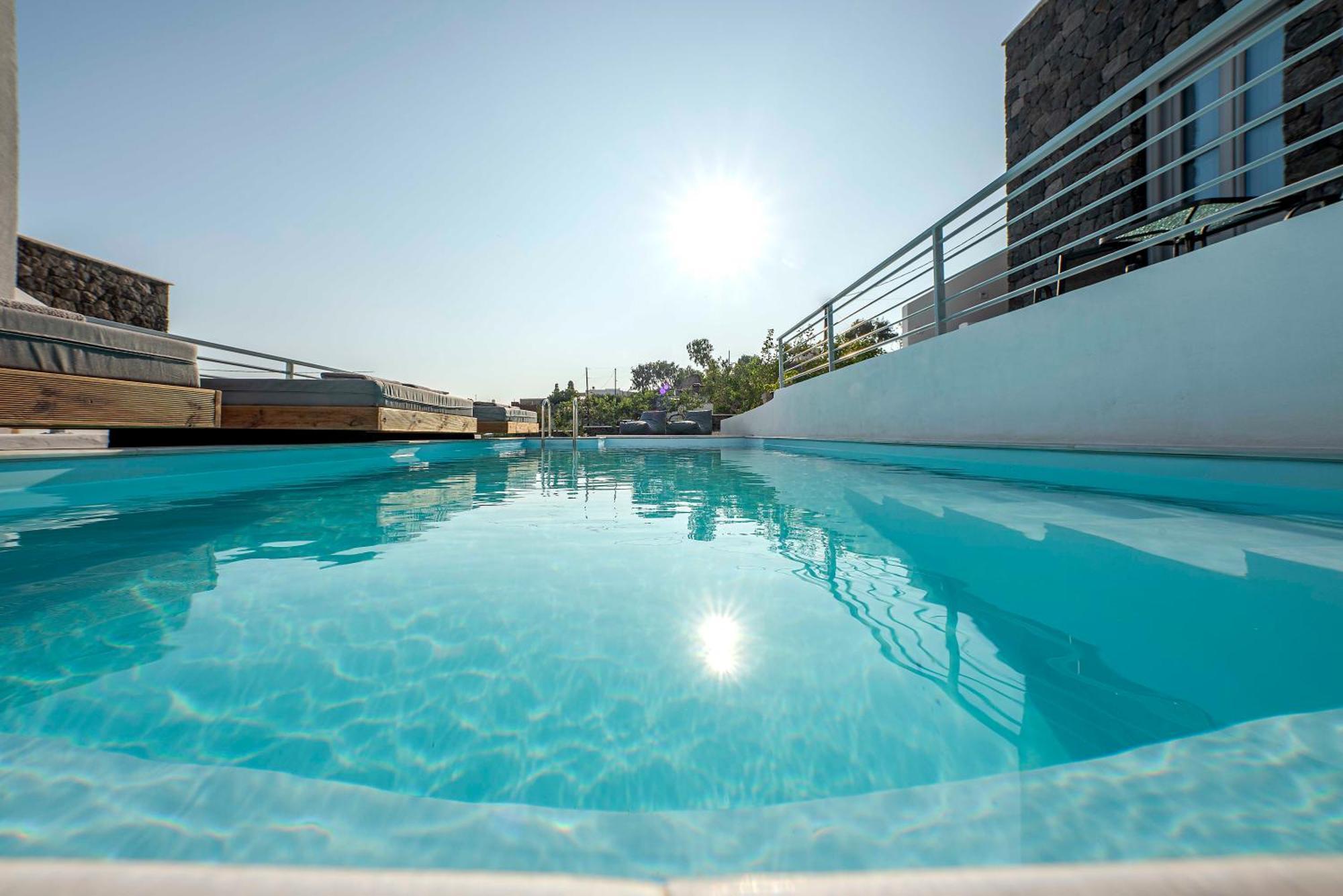 BlackStone Luxury Suites Emporio  Extérieur photo